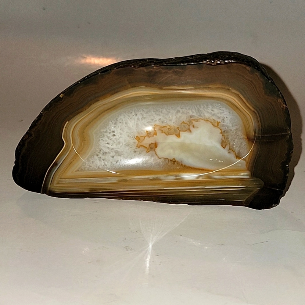 POLISHED CRYSTAL STONE AGATE TRINKET/ASHTRAY/SOAP DISH